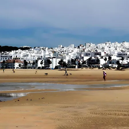 Apartamento Nazareno 1 - Solo Familias Y Parejas En Conil De La Frontera, Cerca De La Playa - Es-180-170